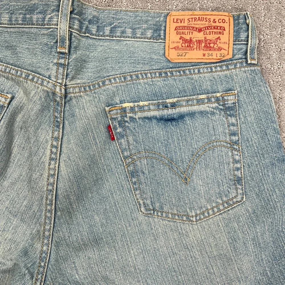 Levi's 527 Jeans Men W34 L32 Light Blue Low Boot Cut Distressed Denim Retro 90s